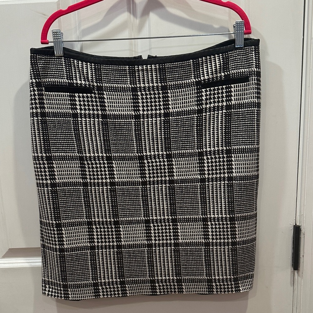 Talbots Black and White Checkered Pencil Skirt